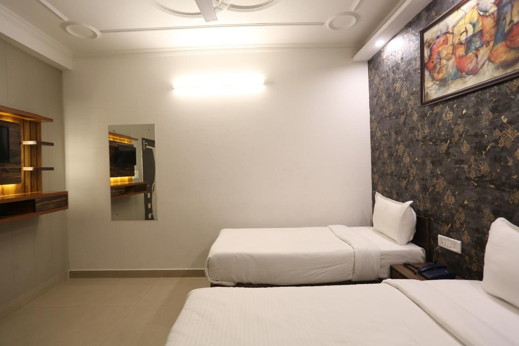 Backpackers - Ink Hotels Delhi Airport By Ss Group Új-Delhi Kültér fotó