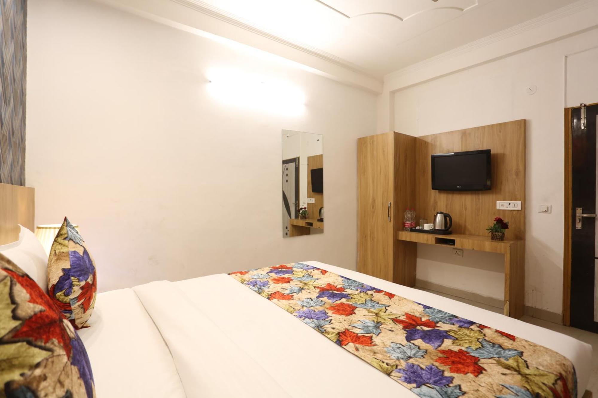 Backpackers - Ink Hotels Delhi Airport By Ss Group Új-Delhi Kültér fotó