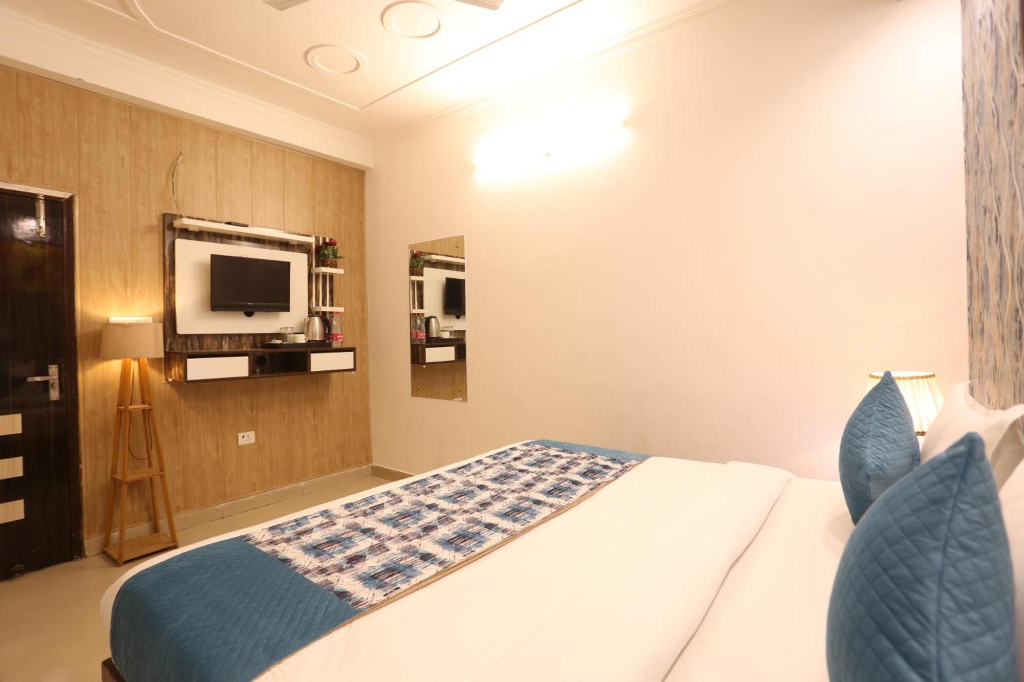 Backpackers - Ink Hotels Delhi Airport By Ss Group Új-Delhi Kültér fotó
