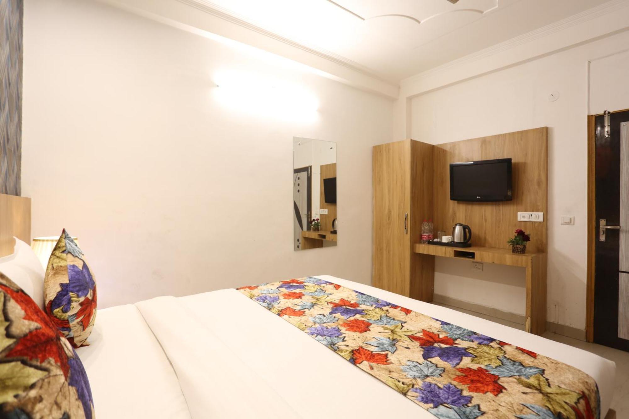 Backpackers - Ink Hotels Delhi Airport By Ss Group Új-Delhi Kültér fotó
